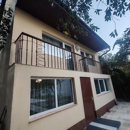 Trei Insule Home Arad Exterior photo