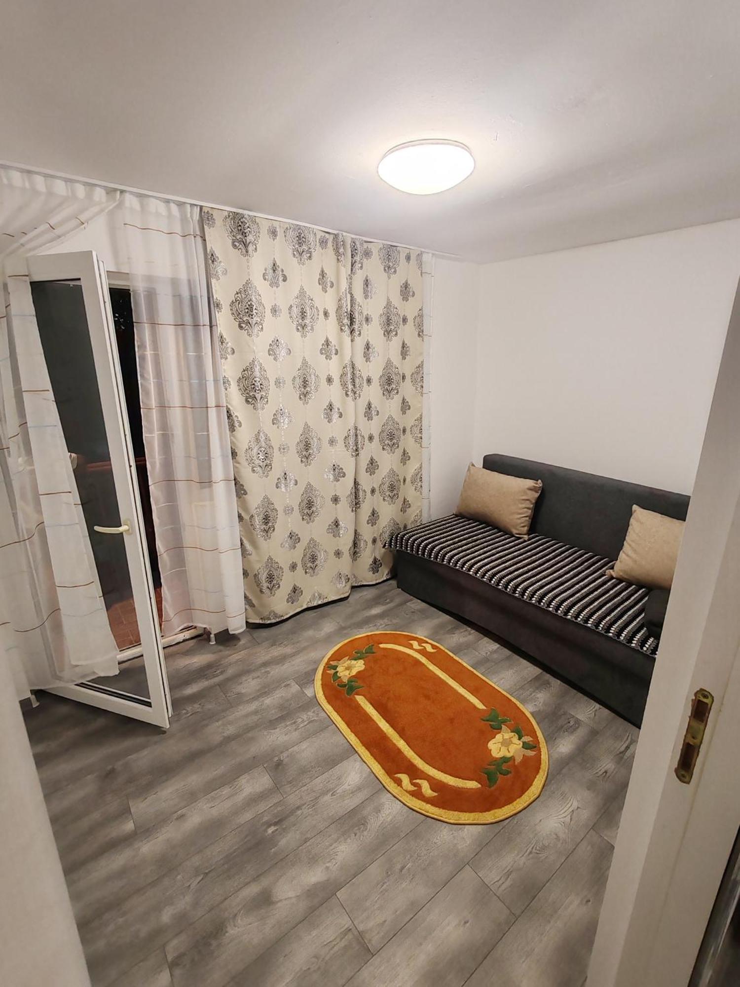Trei Insule Home Arad Exterior photo